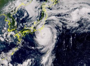 Typhoon Ampil Causes Disruptions in Tokyo Area