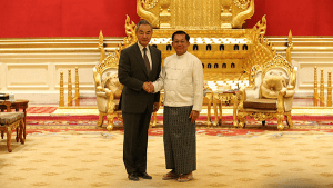 Wang Yi Meets Myanmar Leader Pledges Mutual Support on Core Interests