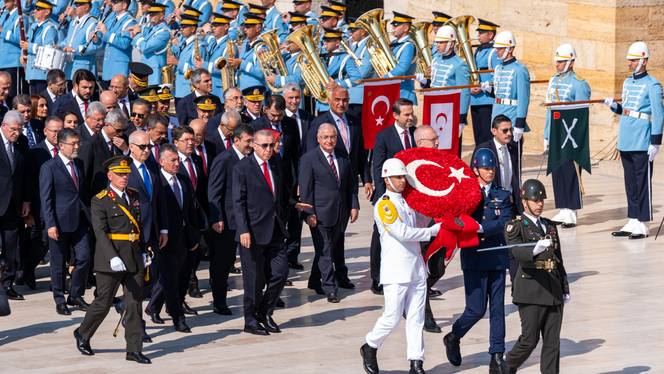 Türkiye Celebrates 102nd Victory Day