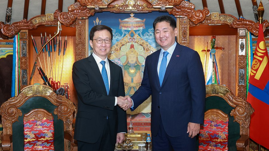 Chinese Vice President Affirms Commitment to Strengthening Ties with Mongolia