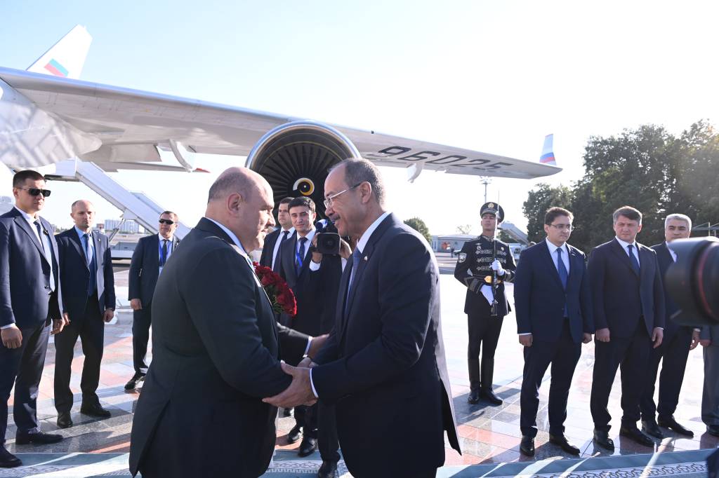 Russian PM Mikhail Mishustin Arrives in Uzbekistan for High-Level Talks