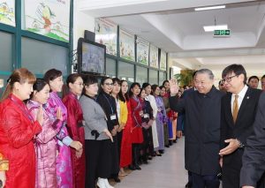 President To Lam Visits Hồ Chí Minh School in Mongolia