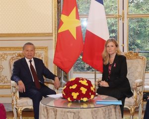 President To Lam Meets with President of the French National Assembly in Paris