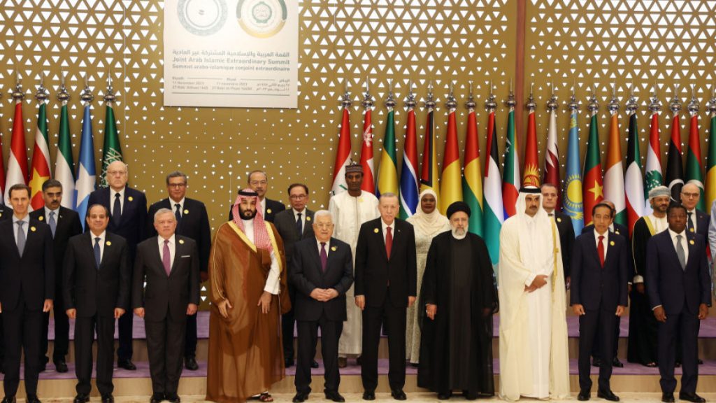Arab and Muslim Leaders Pledge Support for Palestinian Rights and Lebanon’s Stability
