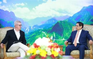 Prime Minister Chính Hosts Reception for Ericsson CEO Borje Ekholm