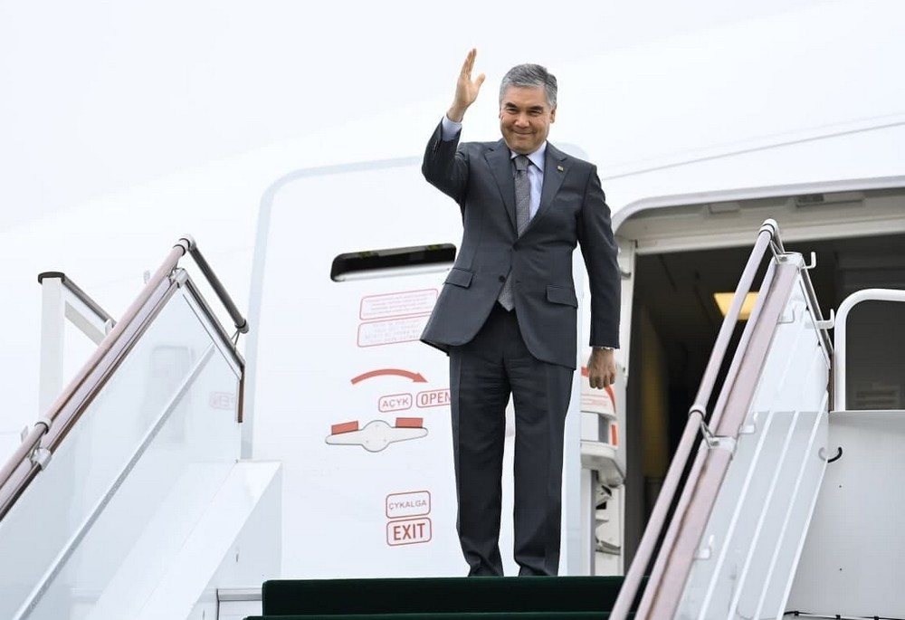 Gurbanguly Berdimuhamedov Arrives in Hungary