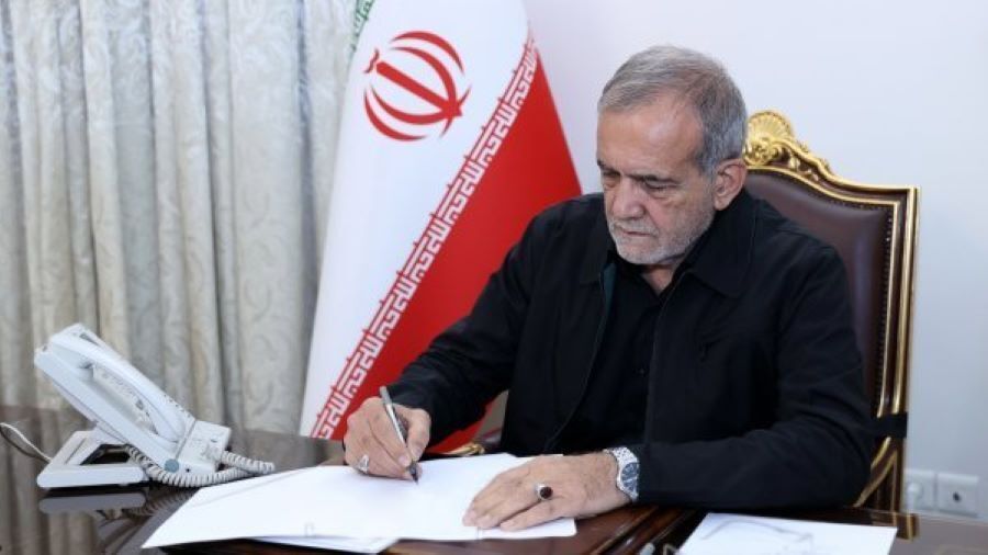 Iranian President Condemns Terrorist Attack in Pakistan, Offers Condolences and Support