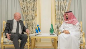 Saudi Defense Minister Meets Swedish Official to Boost Bilateral Cooperation