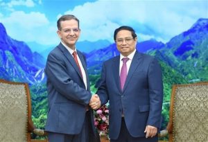 Prime Minister Chính Receives IMF 2024 Article IV Mission Delegation