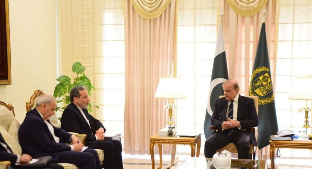 PM Shehbaz Sharif and Iranian Foreign Minister Discuss Bilateral Relations and Middle East Crisis