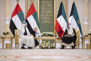 UAE President and Kuwaiti Emir Discuss Strengthening Bilateral Cooperation