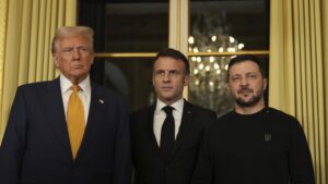 Trump Says Zelensky Eager for Deal to End War with Russia After Paris Meeting