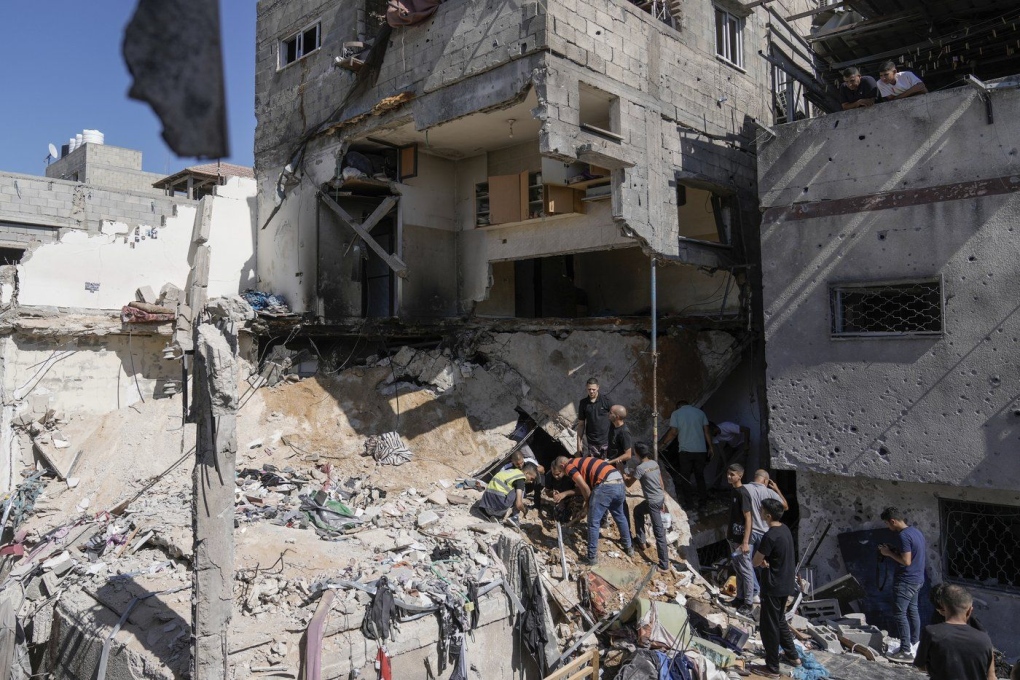 Israeli Airstrikes on Gaza Kill Three and Wound Others