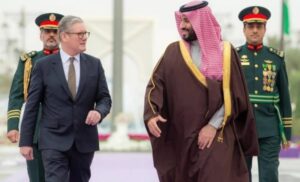 Saudi Crown Prince Receives British Prime Minister Keir Starmer at Al-Yamamah Palace
