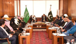 Saudi Shoura Council Speaker Meets Pakistani National Assembly Speaker