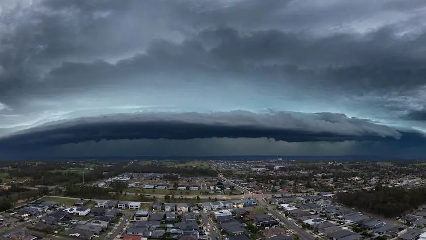 Severe Storms Leave Tens of Thousands Without Power in New South Wales