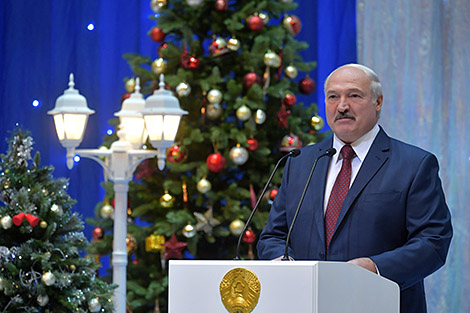 Belarus President Lukashenko Sends New Year Greetings to Global Leaders