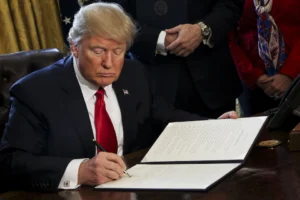 Trump Signs Executive Orders Overhauling Military Policies, Reinstating Discharged Service Members