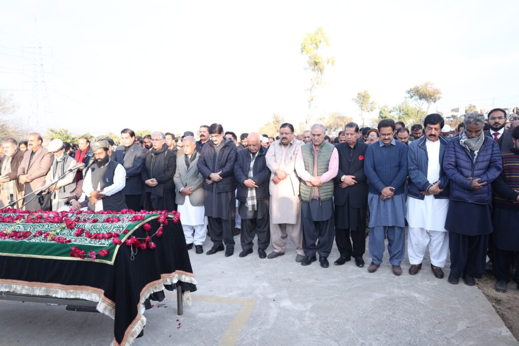 Governor Punjab Sardar Saleem Haider Khan Expresses Profound Grief Over the Passing of Syed Nayyar Hussain Bukhari's Wife