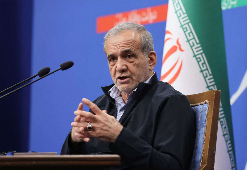 Iranian President Vows Support for Private Sector at “Pioneers of Progress” Expo