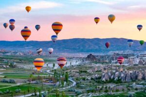 Türkiye’s Tourism Revenues Reach Record $61.1 Billion in 2024