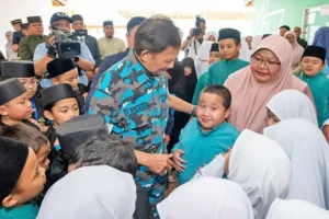 Sultan Hassanal Bolkiah Makes Unscheduled Visits to Primary Schools in Temburong District