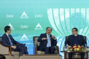 Asean Must Strengthen Supply Chain Ecosystem to Navigate Geostrategic Challenges: Anwar Ibrahim