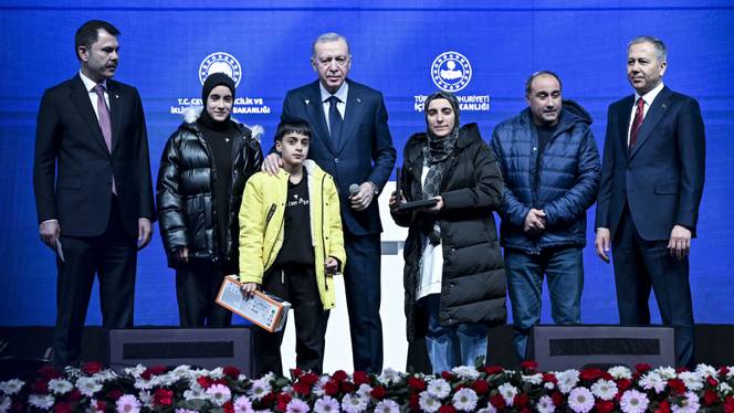 Türkiye Marks Anniversary of Devastating 2023 Earthquakes, President Erdogan Pledges Reconstruction
