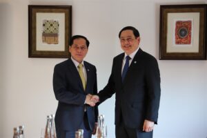 Vietnamese Deputy PM Strengthens Cooperation with Laos and UAE at WGS 2025