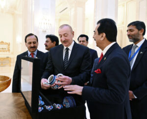 President Ilham Aliyev Welcomes Chairman of Pakistan’s Senate Syed Yousaf Raza Gilani for Discussions on Bilateral Cooperation