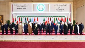 Amir of Qatar Attends Extraordinary Arab Summit in Cairo