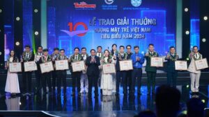 PM Chính Calls on Vietnamese Youth to Pioneer in Innovation and National Development