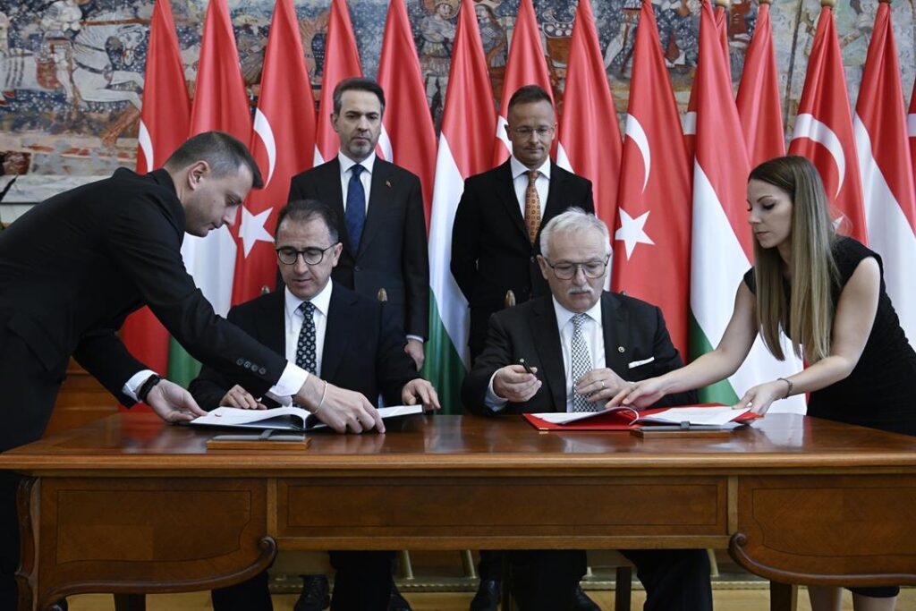 Türkiye and Hungary Ink Concession Agreement for Joint Hydrocarbon Exploration