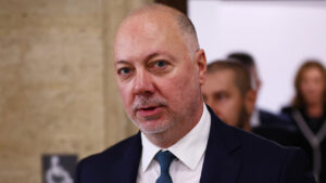 Bulgarian Prime Minister Rejects Renewed Eurozone Debate Amid Institutional Tensions