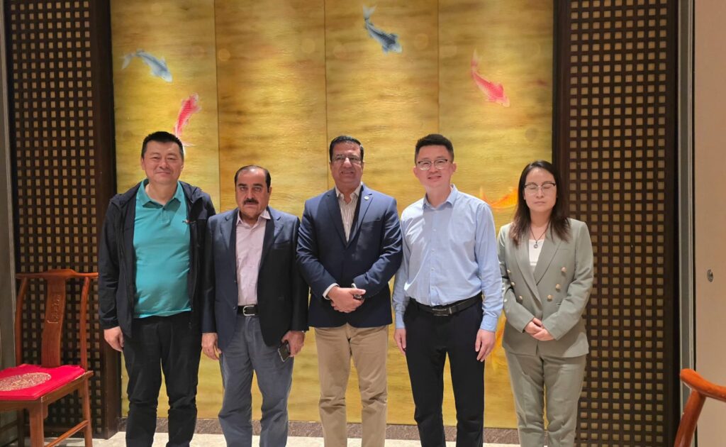 Mr. Khalid Taimur Akram Meets with the Management of Changjiang Jinggong Steel Structure (Group) Co., Ltd in Beijing