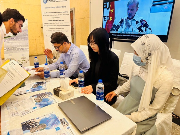 20 Chinese Companies Offer Over 500 Jobs to Pakistani Youth at “Job Fair 2025”