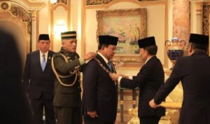 President Prabowo Subianto Receives Highest State Honor from Brunei Sultan