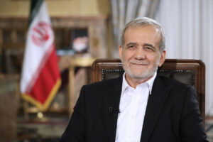 President Pezeshkian Congratulates Iran's Youth Weightlifting Team on World Championship Victory
