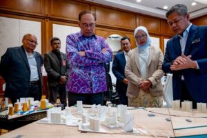 Anwar Ibrahim Briefed on MADANI City Concept Centered on People’s Welfare