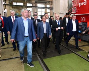 Myanmar’s Min Aung Hlaing Visits Baikal Lake and Ulan-Ude Locomotive Plant in Russia’s Republic of Buryatia
