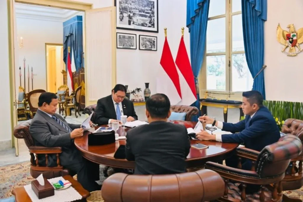 Prabowo Proposes Strategic Measures to Safeguard Indonesia’s Economy Amid U.S. Tariff Talks