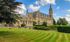 Brussels University Hospitals Launch Campaign to Protect Infants from Bronchiolitis