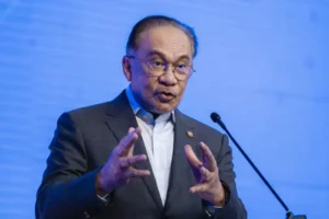 Anwar Ibrahim Calls for Stronger Regional Cooperation Amid Global Trade Uncertainty