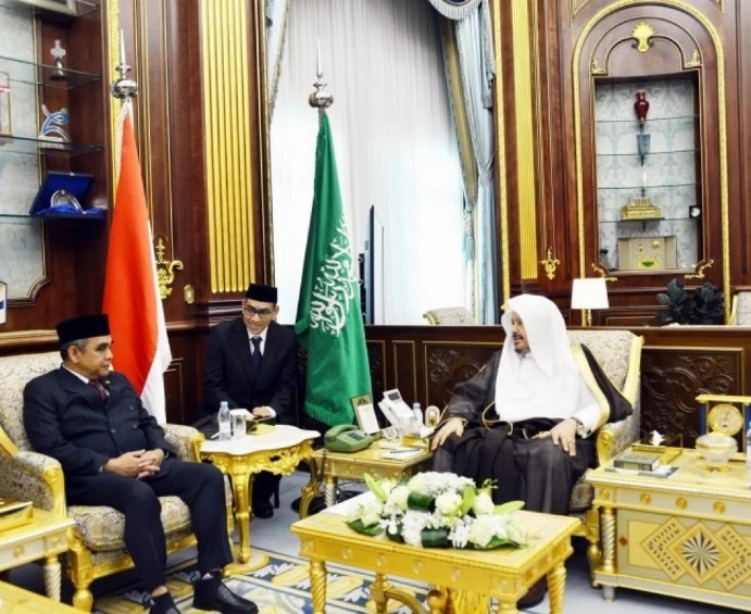 Saudi Shoura Council Speaker Meets Indonesian Parliamentary Leader in Riyadh
