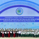 President Berdimuhamedov Attends Award Ceremony for Students and Athletes