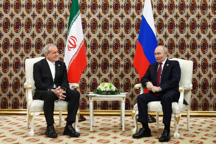 President Pezeshkian Reaffirms Iran’s Commitment to Implement Strategic Cooperation Agreement with Russia