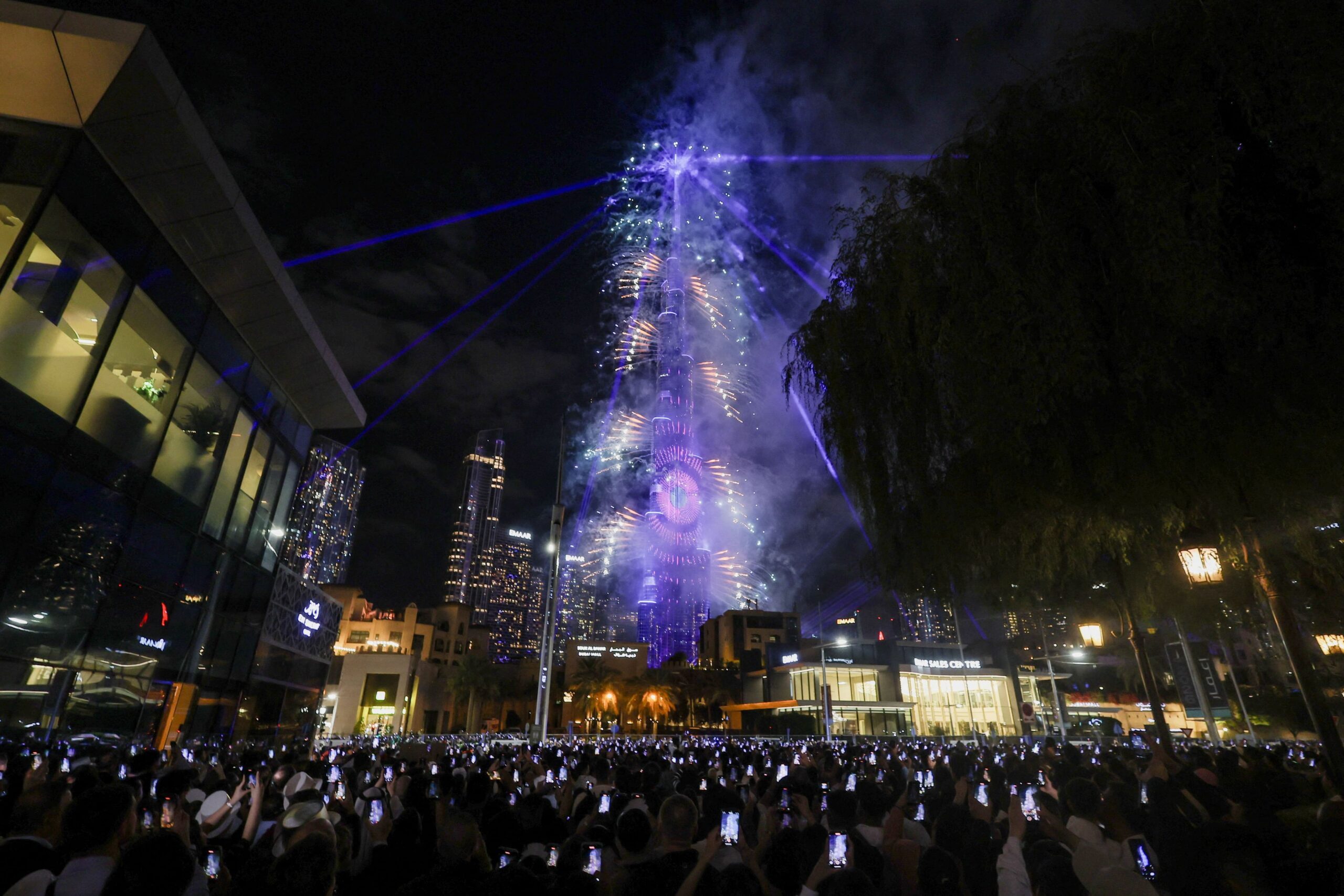 UAE Rings In New Year 2026 With Spectacular Fireworks And Hab Scaled