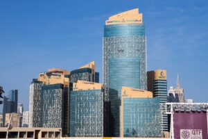 QatarEnergy Suspends LNG Production: Regional Energy Risks