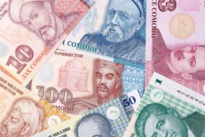 Russian Ruble Weakens Sharply, Impacting Tajik Remittances and Regional Currency Stability