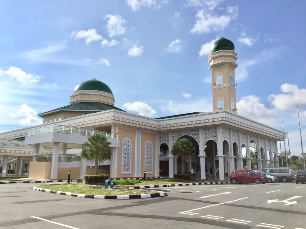 Kampong Sungai Besar Mosque